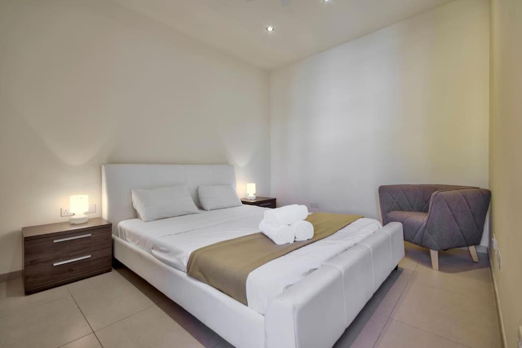 Vallettastay Lucky Star Apartment 103 Экстерьер фото